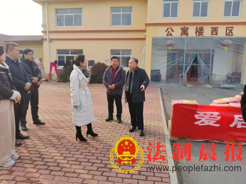 ���Ļ��ůϦ�� �෽Я�ִ����顪��ỳ����������Ͽ�չ����ο�ʻ��Ϊ����ע��ů��(ͼ6)